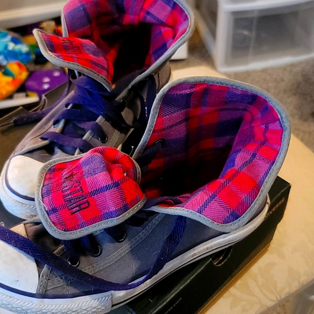 CONVERSE SNEAKERS YOUTH SIZE 3